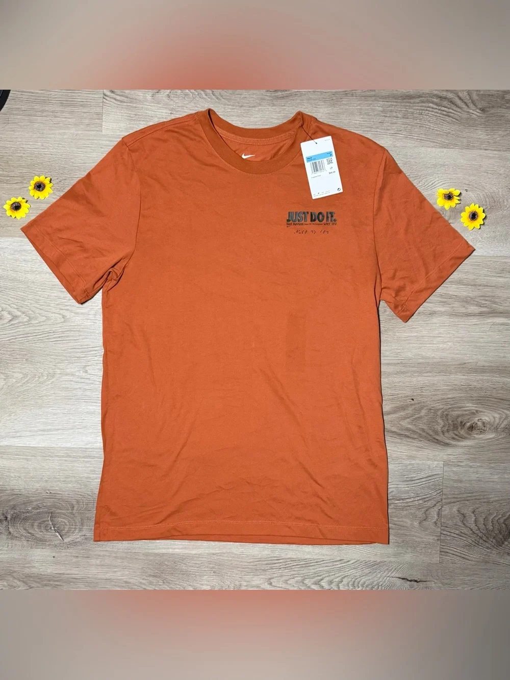 NWT Nike Men’s Dri-FIT “Running Around The World” Graphic Tee - Orange — Medium